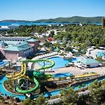 Hotel Amadria Park Family Jakov 4*
