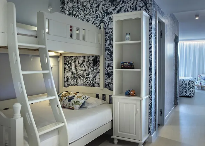 Amadria Park Family Jakov 호텔 4*