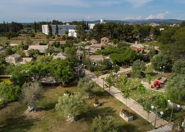 Amadria Park Family Jakov Hotell 4*