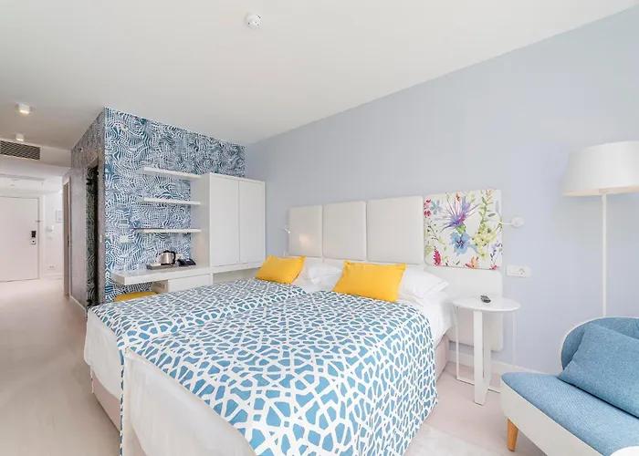 Amadria Park Family Jakov Hotel 4*