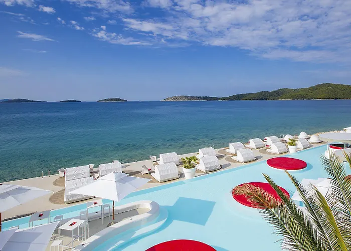 Amadria Park Family Jakov Hotell