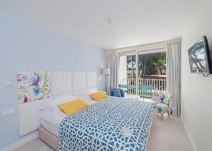 Amadria Park Family Jakov Hotel 4*