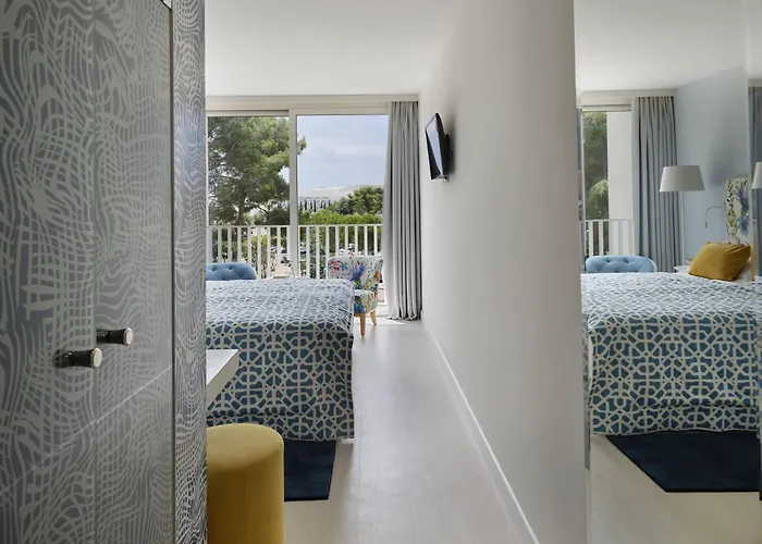 Amadria Park Family Jakov Hotel 4*